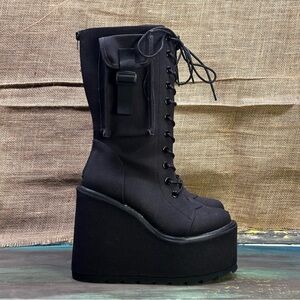 YRU Black Platform Lace-Up Boots "Dune Desert"